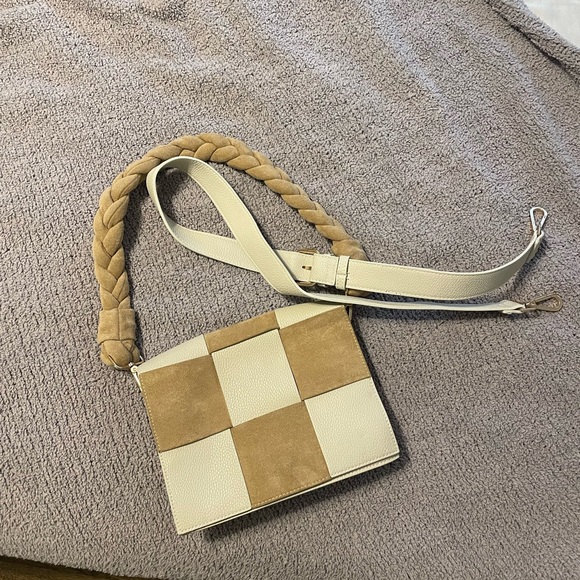 Shiraleah Chicago Purse - Picture 2 of 6